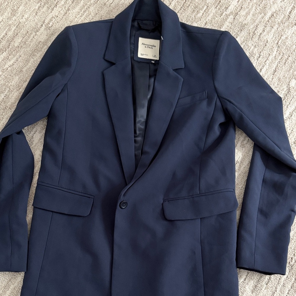 Abercrombie & Fitch Navy Single-Button Blazer